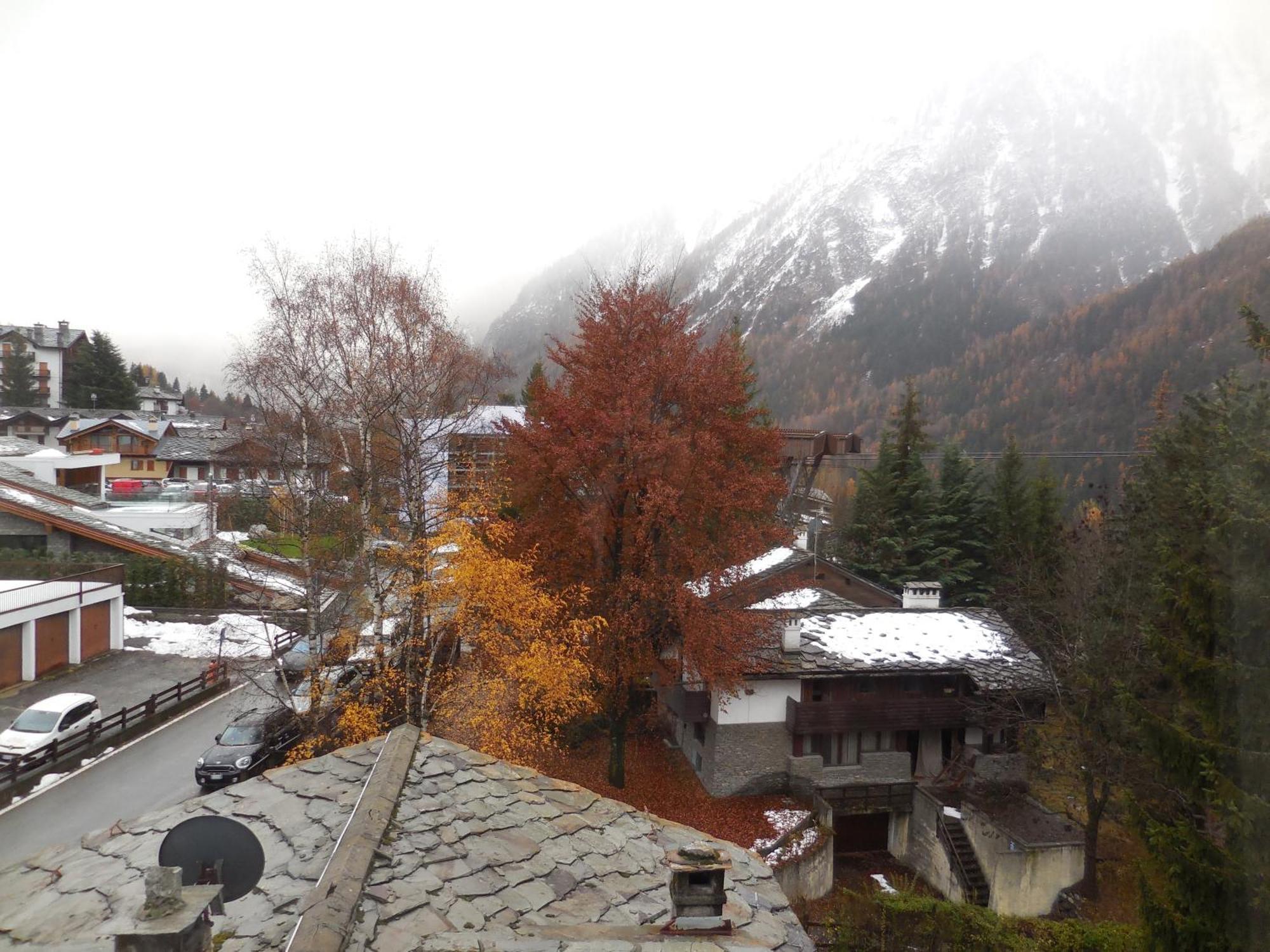 Mont Blanc Exclusive #bluchalet Courmayeur